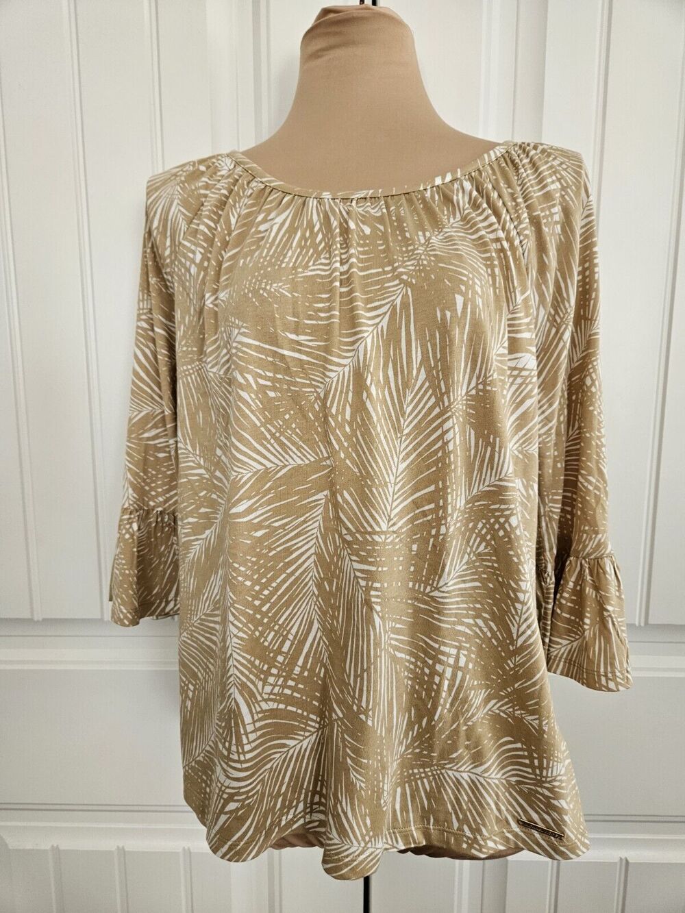 Michael Kors White And Tan Palm Print Top With Flared 3/4 Sleeves Size M